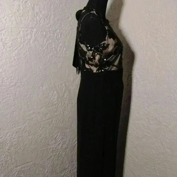 Vince camuto sequin crepe column Gown. - Picture 8 of 16